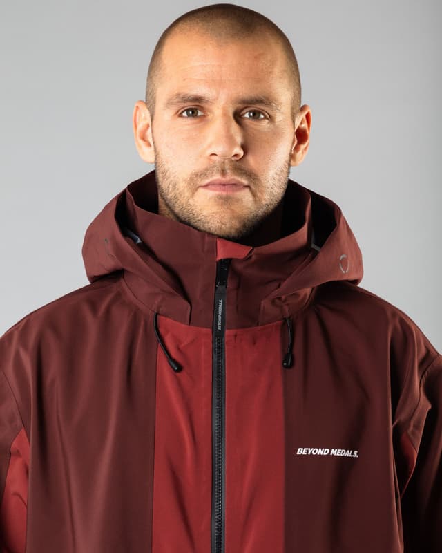 Tech Jacket 3L – Beyond Medals